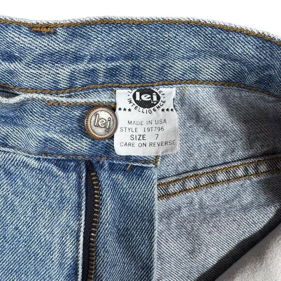 Vintage Y2K l.e.i. Denim Cutoff Shorts Bee Flower Embroidered Frayed Hem Size 7 - Picture 6 of 10